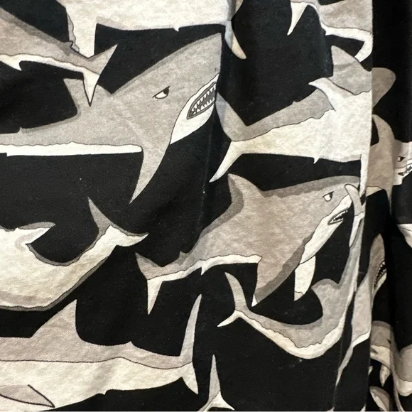 ModCloth Retrolicious | Shark Print Novelty Skirt Black Gray | Medium - Picture 6 of 12